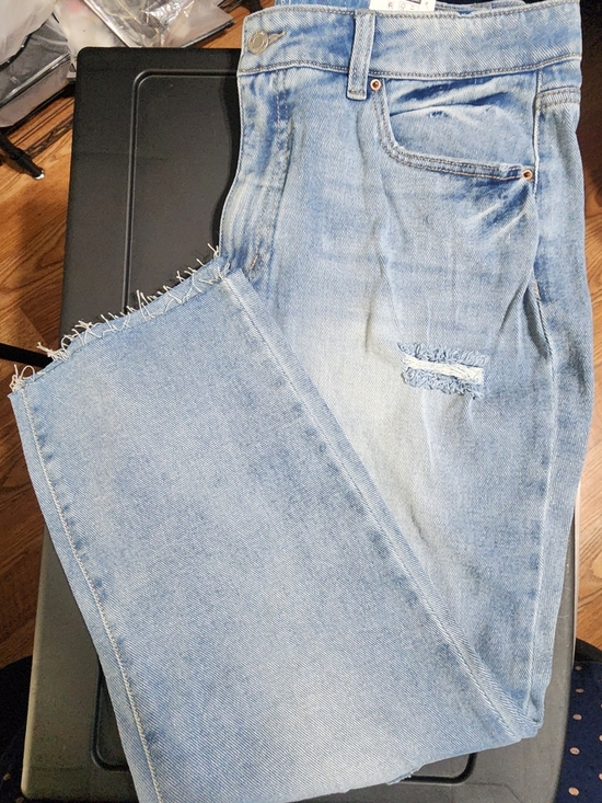 Time and Tru Denim - TIME AND TRU Womens Light Blue Distressed Relaxed Fit Jeans